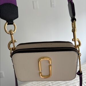 Marc Jacobs Cream and Gold Crossbody Bag excellent condition never worn